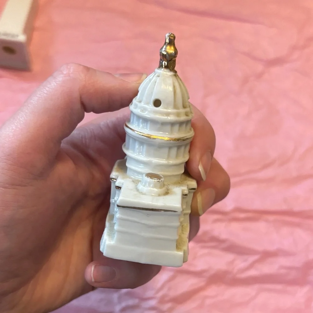 White Ceramic Washington Monument & U.S. Capitol Salt Shaker Set Gold Accents